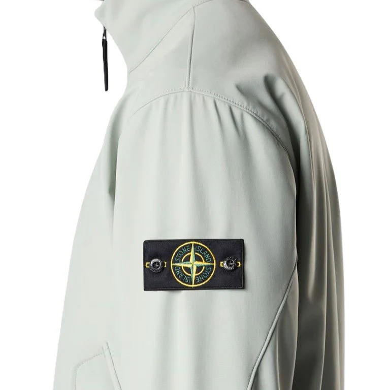 [Stone Island] Light Soft Shell-R E.Dye® Technology In Recycled Polyester Jacket - Image 11