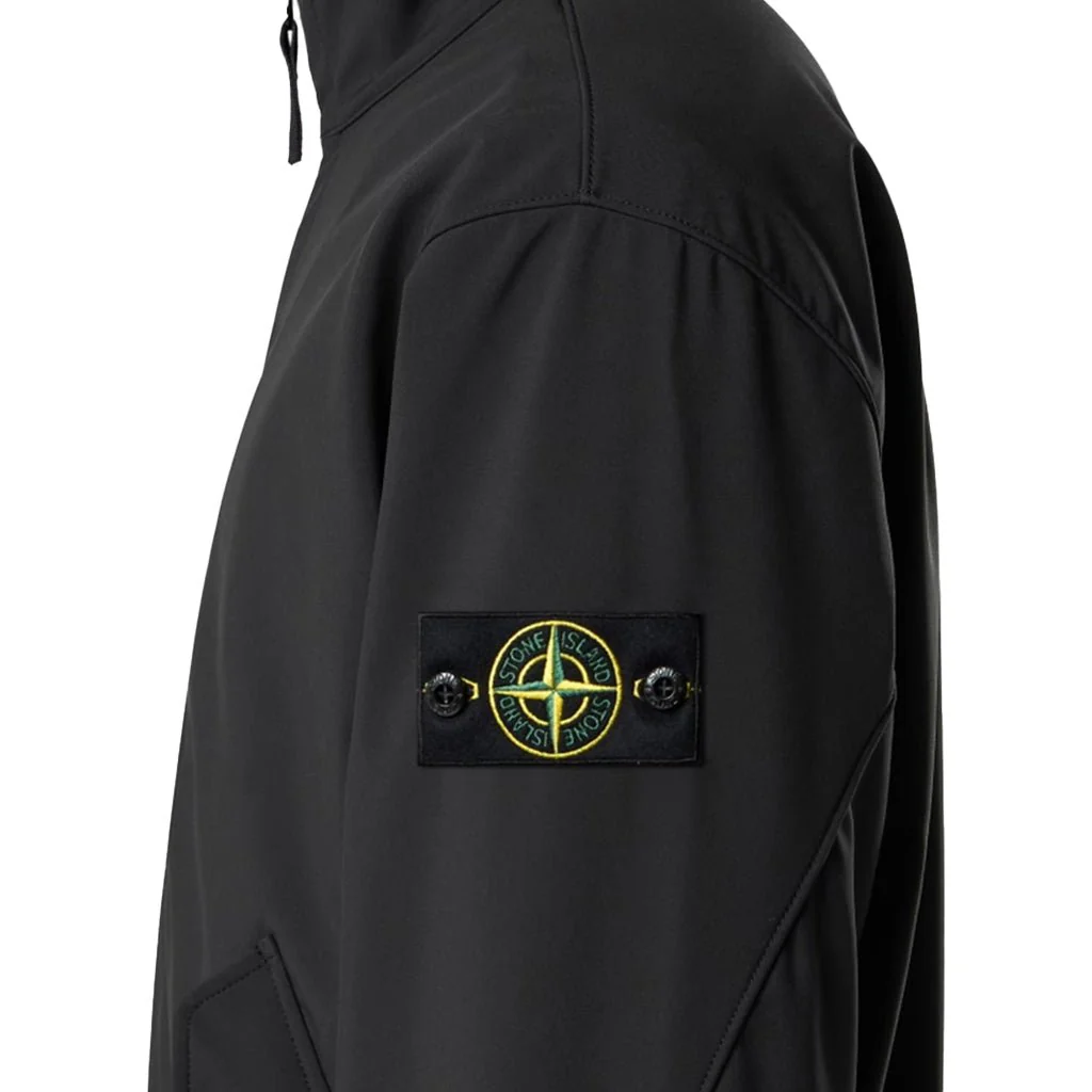 [Stone Island] Light Soft Shell-R E.Dye® Technology In Recycled Polyester Jacket - Image 4